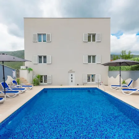 Hill Stars, Makarska- Slivno Villa *